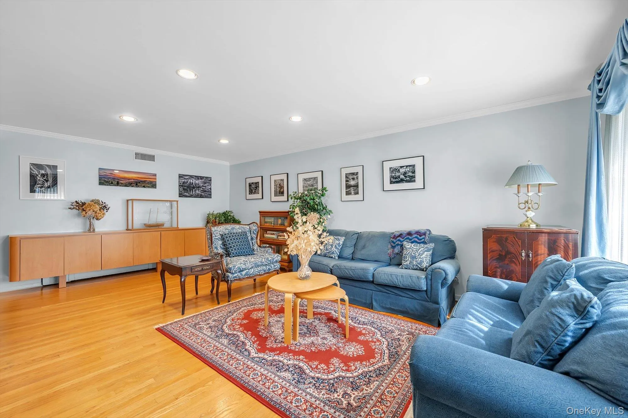 17 Joseph Street, North Hempstead, NY, 4 Bedrooms Bedrooms, 8 Rooms Rooms,2 BathroomsBathrooms,Residential,For Rent,Joseph,0,1059339 17 Joseph Street, North Hempstead, NY, 4 Bedrooms Bedrooms, 8 Rooms Rooms,2 BathroomsBathrooms,Residential,For Rent,Joseph,0,1059339