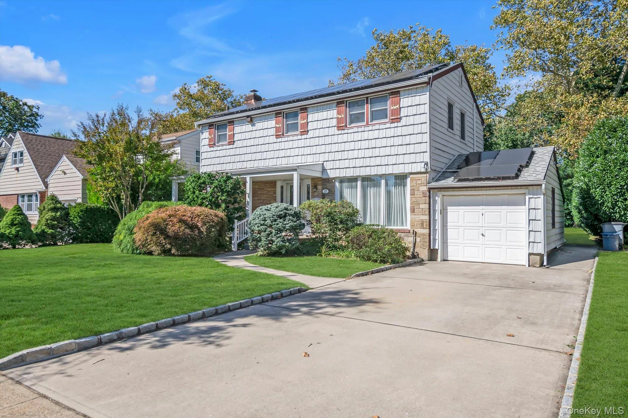 17 Joseph Street, North Hempstead, NY, 4 Bedrooms Bedrooms, 8 Rooms Rooms,2 BathroomsBathrooms,Residential,For Rent,Joseph,0,1059339 17 Joseph Street, North Hempstead, NY, 4 Bedrooms Bedrooms, 8 Rooms Rooms,2 BathroomsBathrooms,Residential,For Rent,Joseph,0,1059339