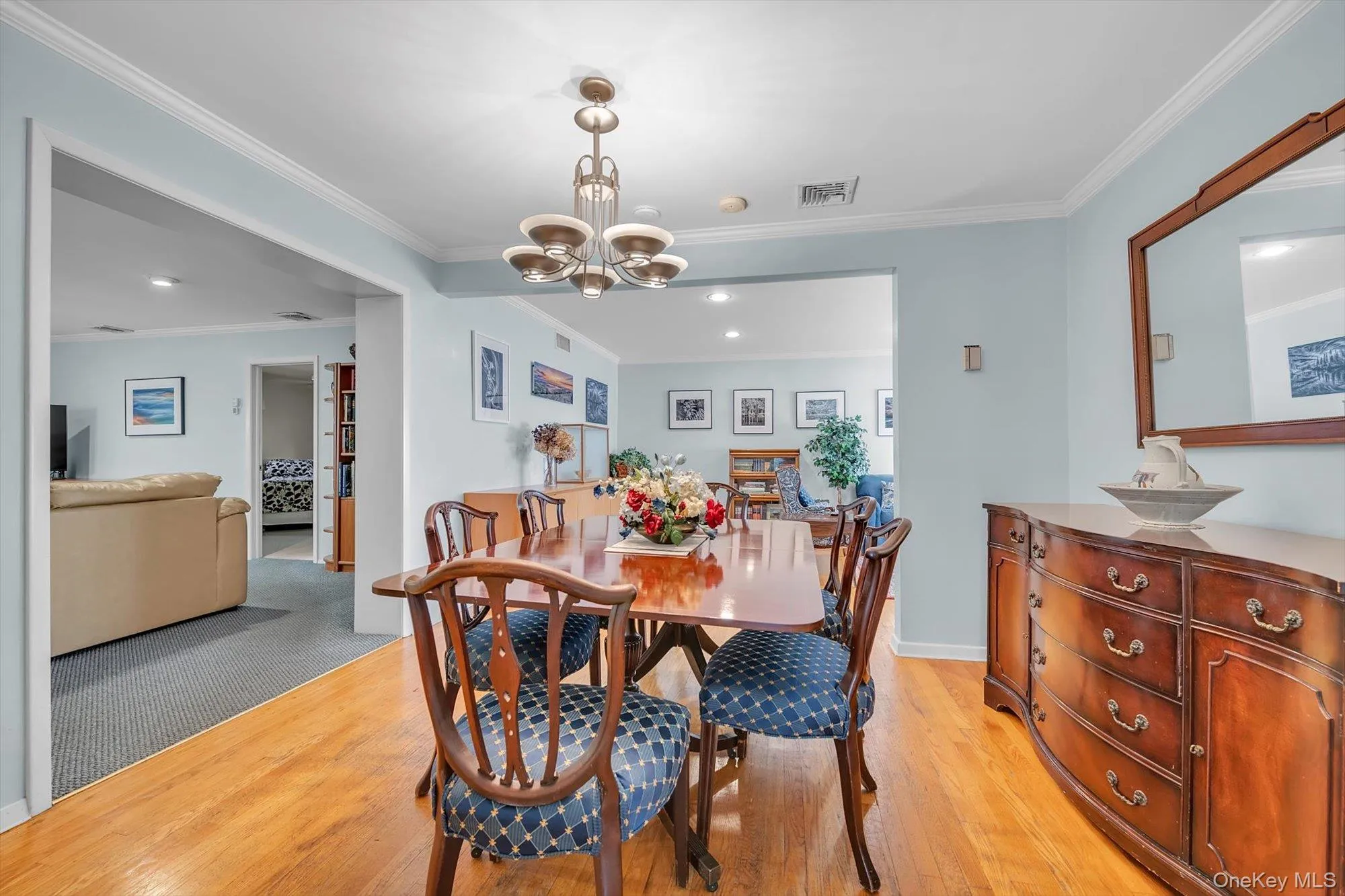 17 Joseph Street, North Hempstead, NY, 4 Bedrooms Bedrooms, 8 Rooms Rooms,2 BathroomsBathrooms,Residential,For Rent,Joseph,0,1059339 17 Joseph Street, North Hempstead, NY, 4 Bedrooms Bedrooms, 8 Rooms Rooms,2 BathroomsBathrooms,Residential,For Rent,Joseph,0,1059339