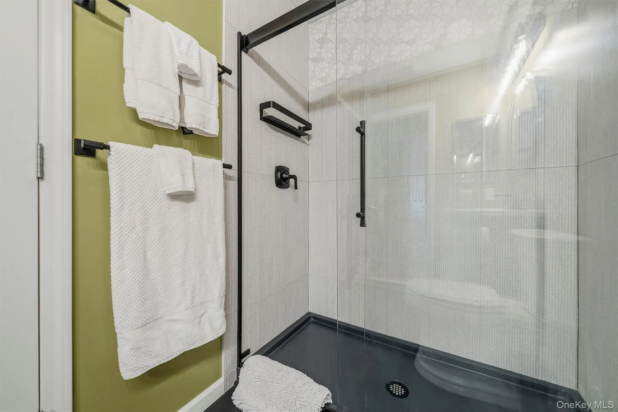 Decorated in custom palettes with matte black accents. Decorated in custom palettes with matte black accents.