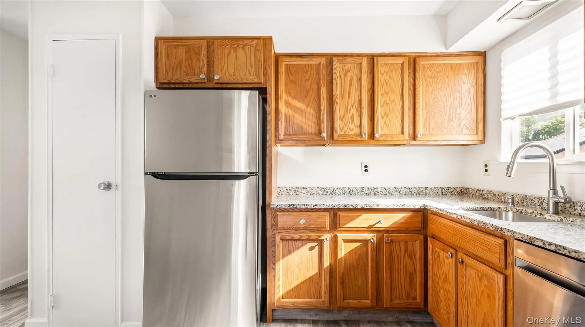 567 Boxwood Drive, Brookhaven, NY, 3 Bedrooms Bedrooms, 6 Rooms Rooms,1 BathroomBathrooms,Residential,For Rent,Boxwood,0,1059350 567 Boxwood Drive, Brookhaven, NY, 3 Bedrooms Bedrooms, 6 Rooms Rooms,1 BathroomBathrooms,Residential,For Rent,Boxwood,0,1059350