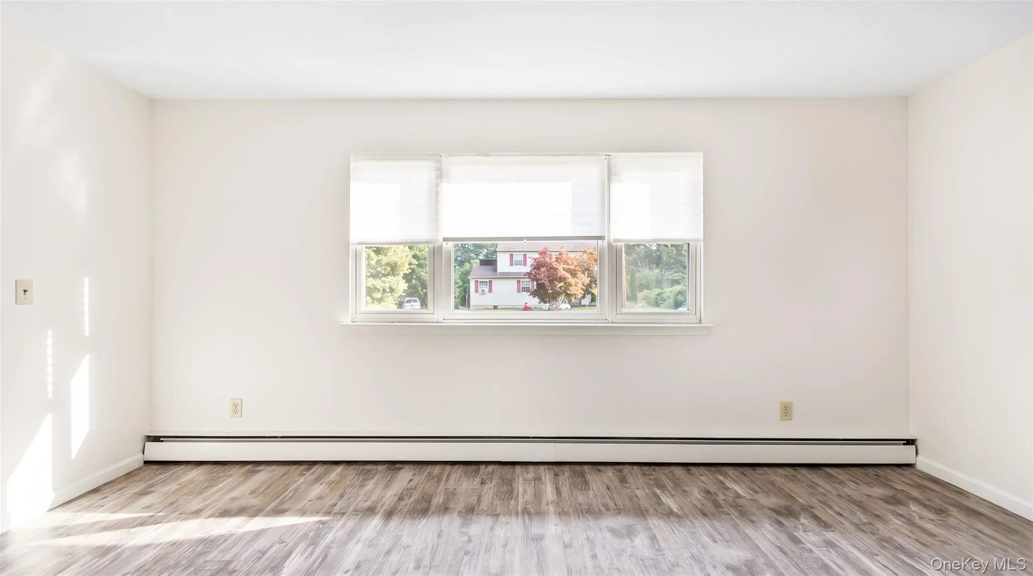 567 Boxwood Drive, Brookhaven, NY, 3 Bedrooms Bedrooms, 6 Rooms Rooms,1 BathroomBathrooms,Residential,For Rent,Boxwood,0,1059350 567 Boxwood Drive, Brookhaven, NY, 3 Bedrooms Bedrooms, 6 Rooms Rooms,1 BathroomBathrooms,Residential,For Rent,Boxwood,0,1059350