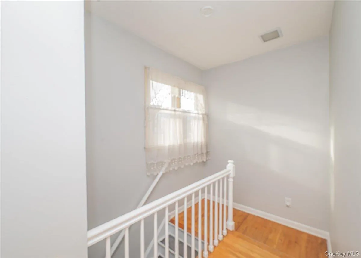 457 Washington Avenue, Brookhaven, NY, 3 Bedrooms Bedrooms, 8 Rooms Rooms,1 BathroomBathrooms,Residential,For Rent,Washington,0,1059354 457 Washington Avenue, Brookhaven, NY, 3 Bedrooms Bedrooms, 8 Rooms Rooms,1 BathroomBathrooms,Residential,For Rent,Washington,0,1059354