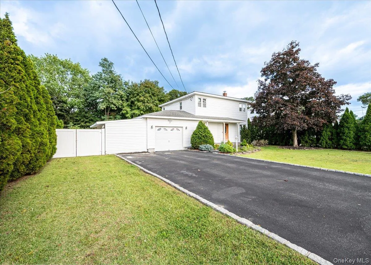 457 Washington Avenue, Brookhaven, NY, 3 Bedrooms Bedrooms, 8 Rooms Rooms,1 BathroomBathrooms,Residential,For Rent,Washington,0,1059354 457 Washington Avenue, Brookhaven, NY, 3 Bedrooms Bedrooms, 8 Rooms Rooms,1 BathroomBathrooms,Residential,For Rent,Washington,0,1059354