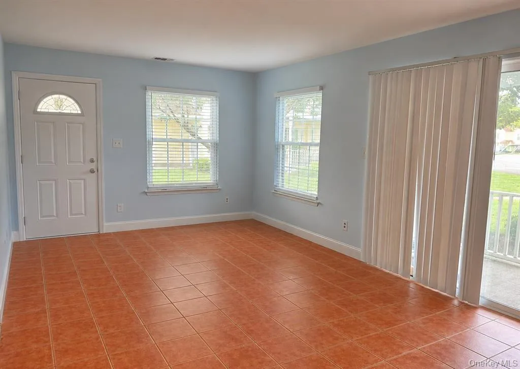161 Fairview Circle, Brookhaven, NY, 2 Bedrooms Bedrooms, 4 Rooms Rooms,1 BathroomBathrooms,Residential,For Rent,Fairview,0,1059358 161 Fairview Circle, Brookhaven, NY, 2 Bedrooms Bedrooms, 4 Rooms Rooms,1 BathroomBathrooms,Residential,For Rent,Fairview,0,1059358