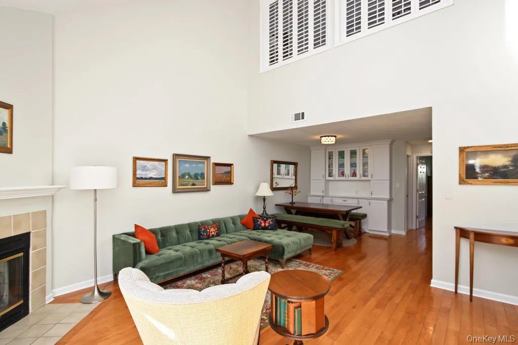 Hardwood floors in Living room Hardwood floors in Living room