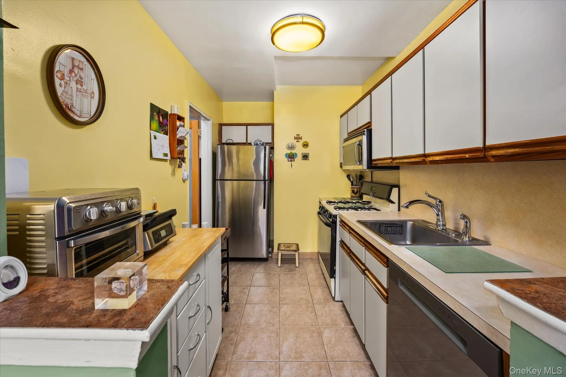 86-29 155th Avenue, New York, NY, 1 Bedroom Bedrooms, 4 Rooms Rooms,1 BathroomBathrooms,Residential,For Rent,155th,0,1059370 86-29 155th Avenue, New York, NY, 1 Bedroom Bedrooms, 4 Rooms Rooms,1 BathroomBathrooms,Residential,For Rent,155th,0,1059370