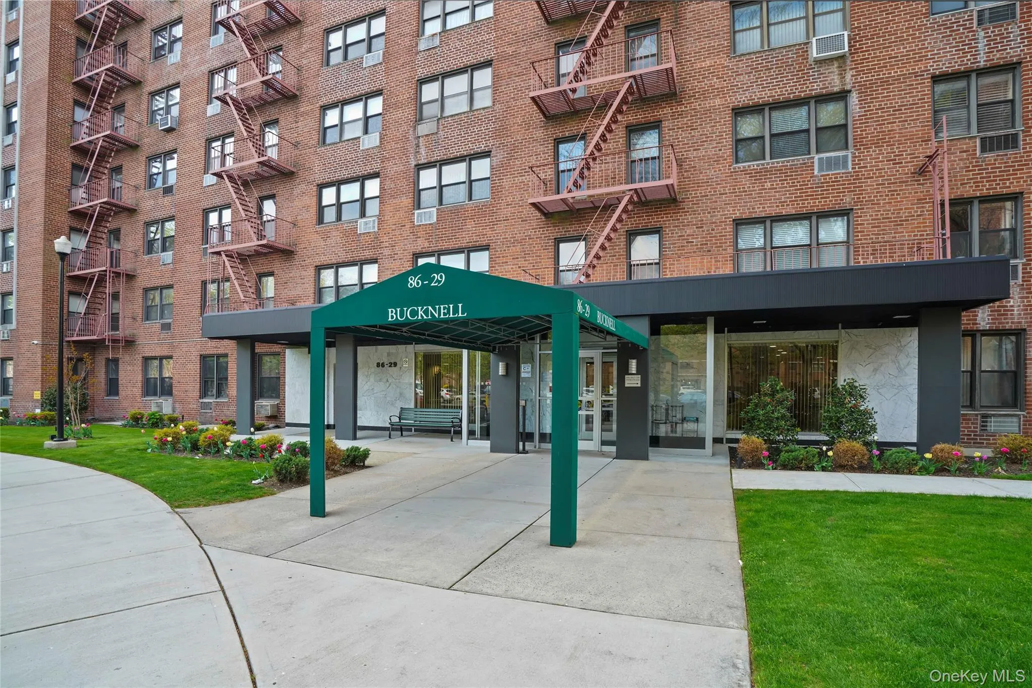 86-29 155th Avenue, New York, NY, 1 Bedroom Bedrooms, 4 Rooms Rooms,1 BathroomBathrooms,Residential,For Rent,155th,0,1059370 86-29 155th Avenue, New York, NY, 1 Bedroom Bedrooms, 4 Rooms Rooms,1 BathroomBathrooms,Residential,For Rent,155th,0,1059370