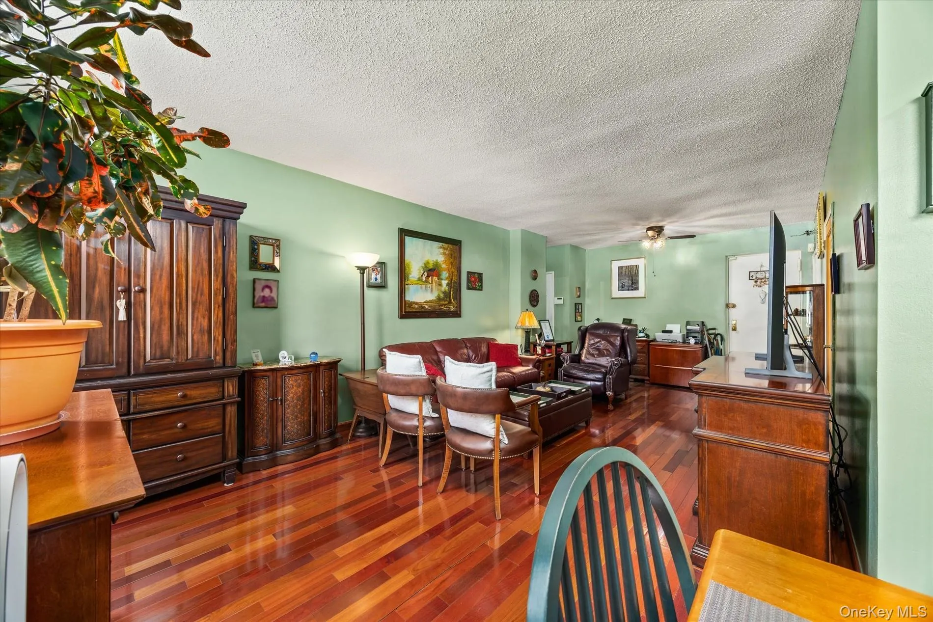 86-29 155th Avenue, New York, NY, 1 Bedroom Bedrooms, 4 Rooms Rooms,1 BathroomBathrooms,Residential,For Rent,155th,0,1059370 86-29 155th Avenue, New York, NY, 1 Bedroom Bedrooms, 4 Rooms Rooms,1 BathroomBathrooms,Residential,For Rent,155th,0,1059370