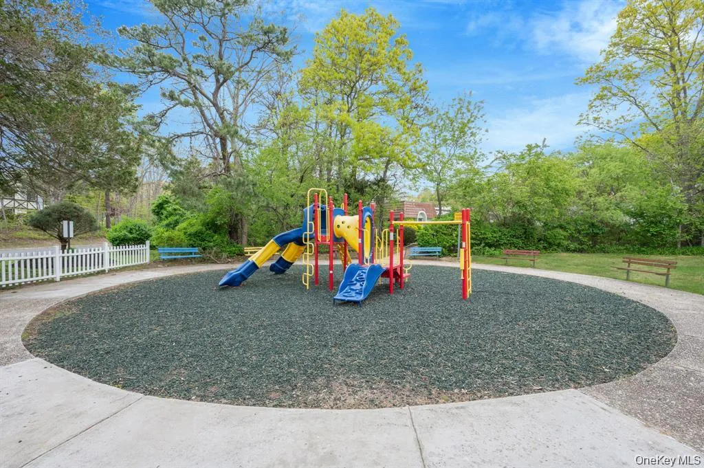 644 End Drive, Brookhaven, NY, 1 Bedroom Bedrooms, 5 Rooms Rooms,1 BathroomBathrooms,Residential,For Rent,End,0,1059375 644 End Drive, Brookhaven, NY, 1 Bedroom Bedrooms, 5 Rooms Rooms,1 BathroomBathrooms,Residential,For Rent,End,0,1059375