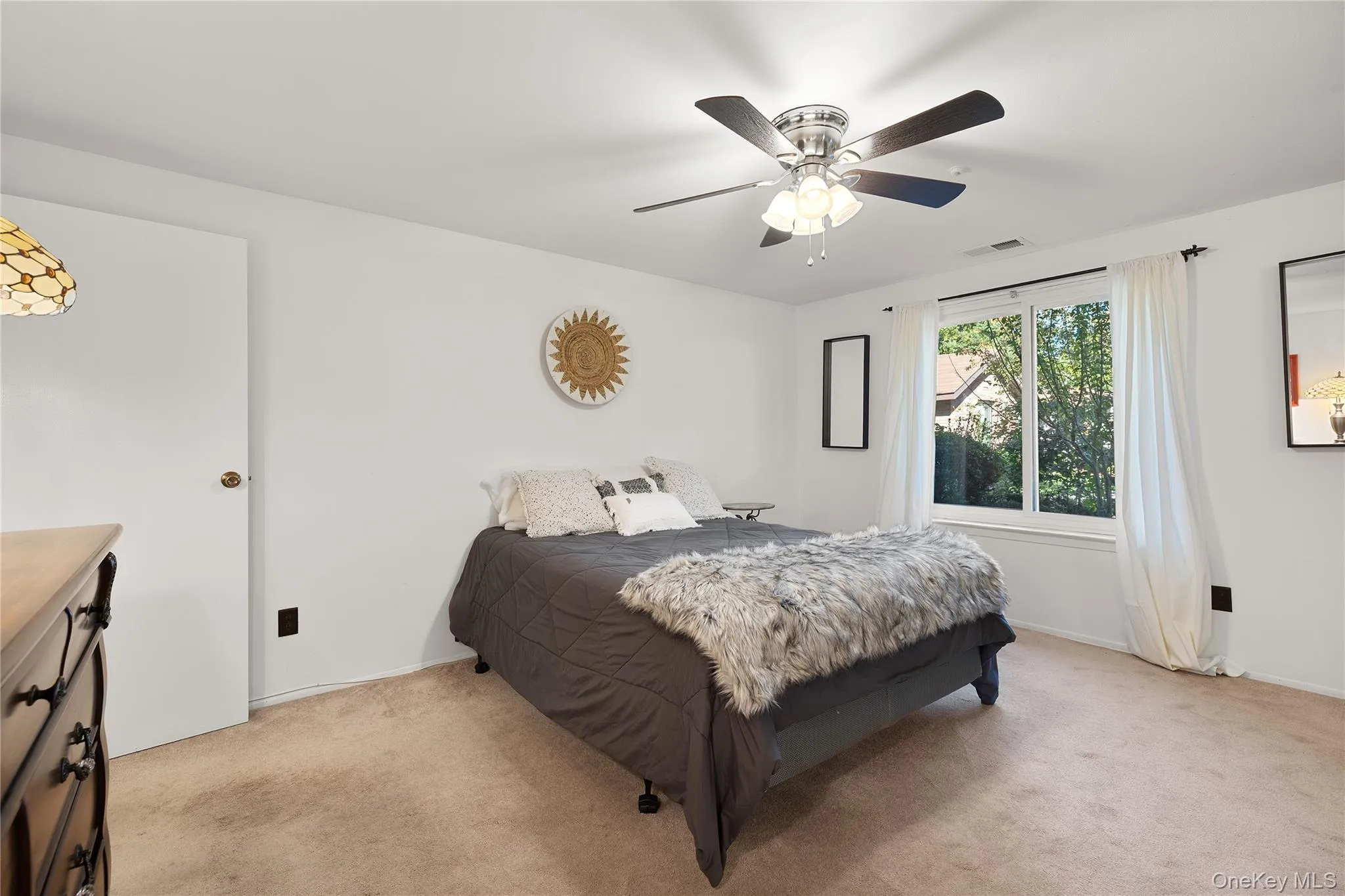 644 End Drive, Brookhaven, NY, 1 Bedroom Bedrooms, 5 Rooms Rooms,1 BathroomBathrooms,Residential,For Rent,End,0,1059375 644 End Drive, Brookhaven, NY, 1 Bedroom Bedrooms, 5 Rooms Rooms,1 BathroomBathrooms,Residential,For Rent,End,0,1059375