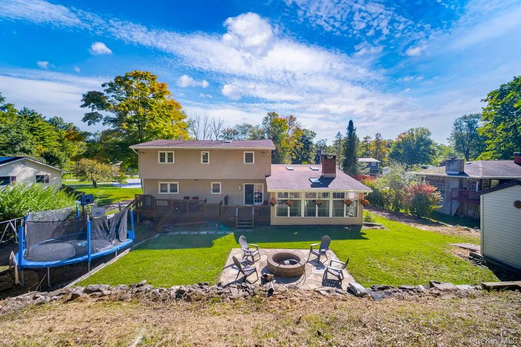 75 Alda Drive, Poughkeepsie, NY, 4 Bedrooms Bedrooms, 10 Rooms Rooms,2 BathroomsBathrooms,Residential,For Rent,Alda,0,1059380 75 Alda Drive, Poughkeepsie, NY, 4 Bedrooms Bedrooms, 10 Rooms Rooms,2 BathroomsBathrooms,Residential,For Rent,Alda,0,1059380