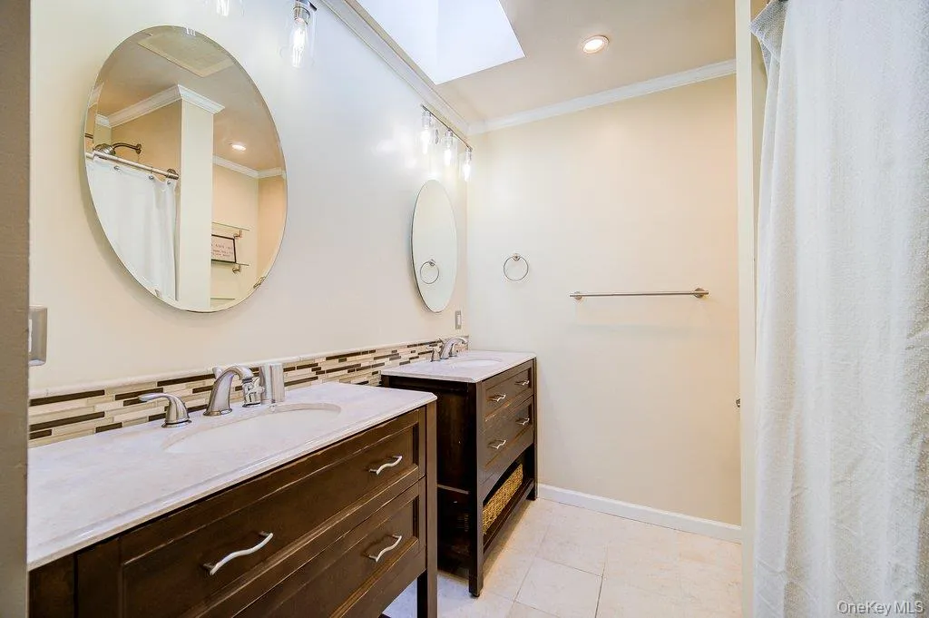 75 Alda Drive, Poughkeepsie, NY, 4 Bedrooms Bedrooms, 10 Rooms Rooms,2 BathroomsBathrooms,Residential,For Rent,Alda,0,1059380 75 Alda Drive, Poughkeepsie, NY, 4 Bedrooms Bedrooms, 10 Rooms Rooms,2 BathroomsBathrooms,Residential,For Rent,Alda,0,1059380