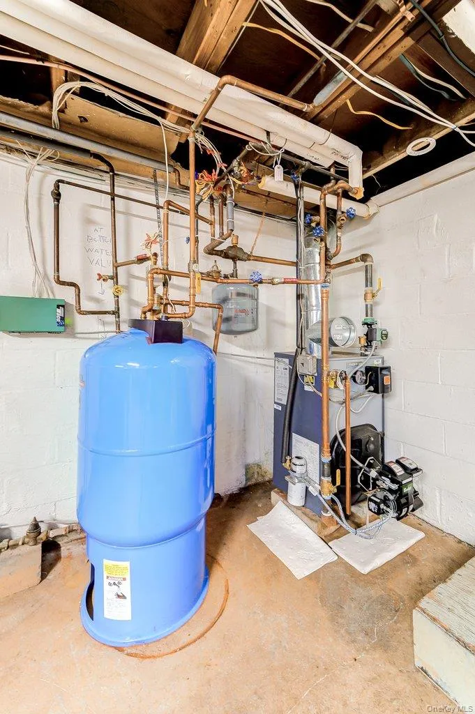 75 Alda Drive, Poughkeepsie, NY, 4 Bedrooms Bedrooms, 10 Rooms Rooms,2 BathroomsBathrooms,Residential,For Rent,Alda,0,1059380 75 Alda Drive, Poughkeepsie, NY, 4 Bedrooms Bedrooms, 10 Rooms Rooms,2 BathroomsBathrooms,Residential,For Rent,Alda,0,1059380