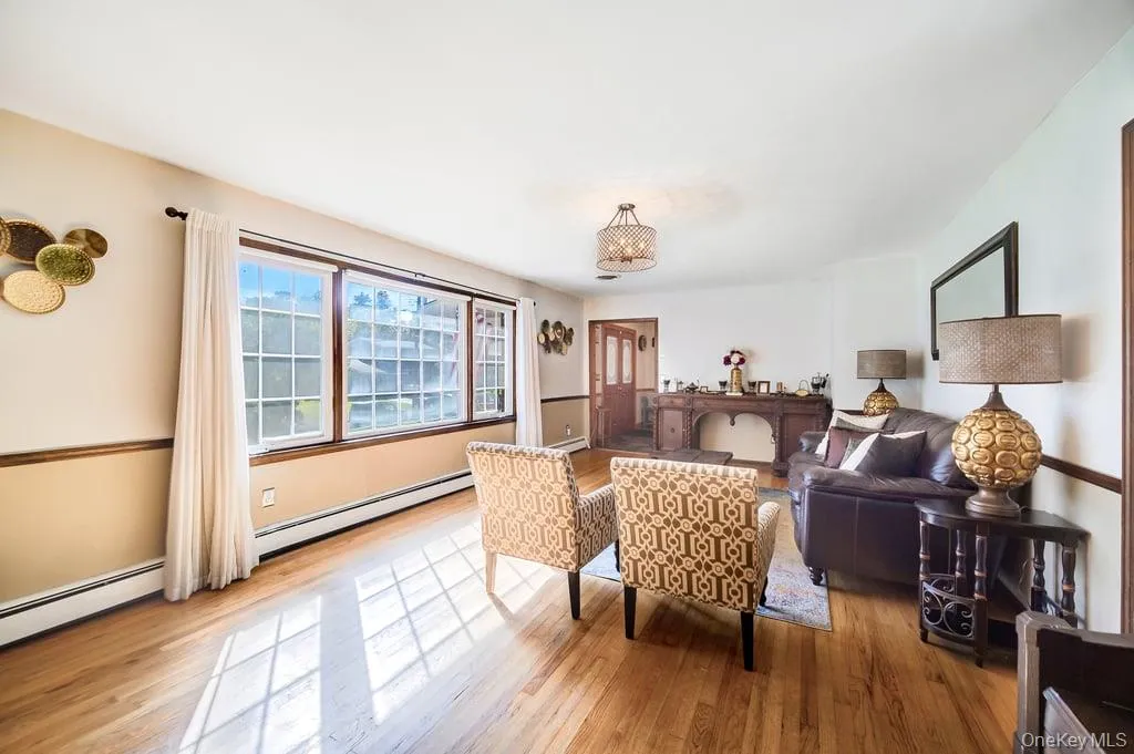 75 Alda Drive, Poughkeepsie, NY, 4 Bedrooms Bedrooms, 10 Rooms Rooms,2 BathroomsBathrooms,Residential,For Rent,Alda,0,1059380 75 Alda Drive, Poughkeepsie, NY, 4 Bedrooms Bedrooms, 10 Rooms Rooms,2 BathroomsBathrooms,Residential,For Rent,Alda,0,1059380