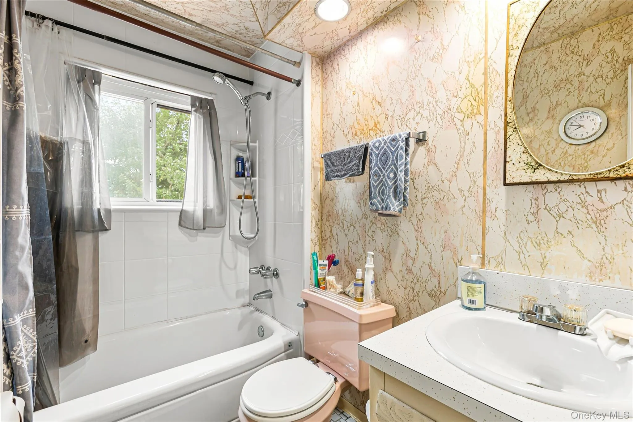 24904 148th Road, New York, NY, 3 Bedrooms Bedrooms, 10 Rooms Rooms,2 BathroomsBathrooms,Residential,For Rent,148th,0,1059385 24904 148th Road, New York, NY, 3 Bedrooms Bedrooms, 10 Rooms Rooms,2 BathroomsBathrooms,Residential,For Rent,148th,0,1059385