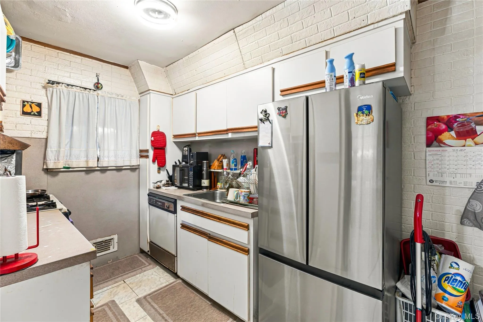 24904 148th Road, New York, NY, 3 Bedrooms Bedrooms, 10 Rooms Rooms,2 BathroomsBathrooms,Residential,For Rent,148th,0,1059385 24904 148th Road, New York, NY, 3 Bedrooms Bedrooms, 10 Rooms Rooms,2 BathroomsBathrooms,Residential,For Rent,148th,0,1059385