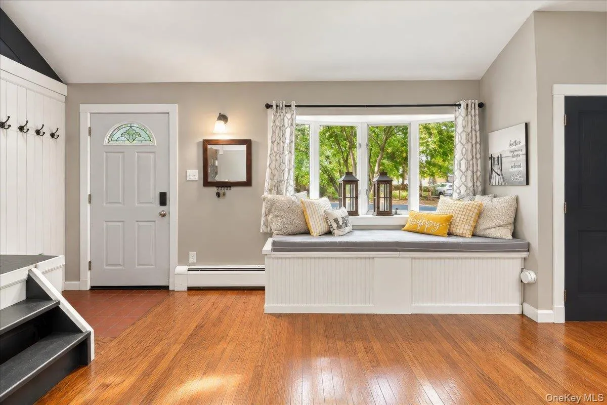 17 Lakelands Avenue, Warwick (town), NY, 3 Bedrooms Bedrooms, 6 Rooms Rooms,2 BathroomsBathrooms,Residential,For Rent,Lakelands,0,1059386 17 Lakelands Avenue, Warwick (town), NY, 3 Bedrooms Bedrooms, 6 Rooms Rooms,2 BathroomsBathrooms,Residential,For Rent,Lakelands,0,1059386