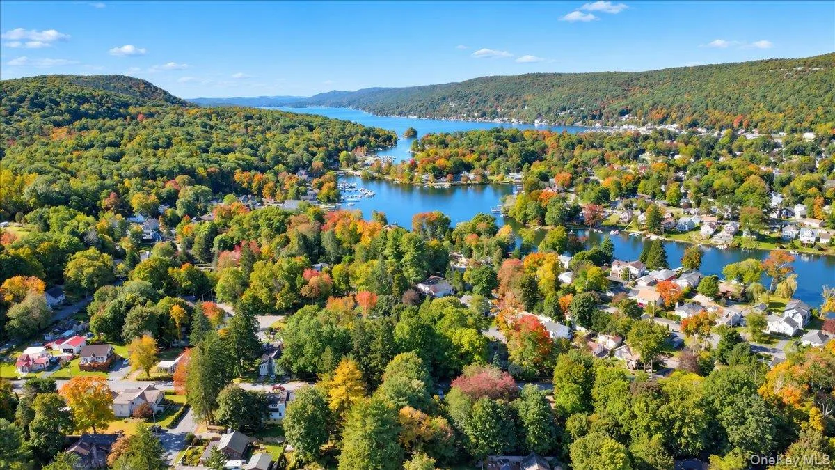 17 Lakelands Avenue, Warwick (town), NY, 3 Bedrooms Bedrooms, 6 Rooms Rooms,2 BathroomsBathrooms,Residential,For Rent,Lakelands,0,1059386 17 Lakelands Avenue, Warwick (town), NY, 3 Bedrooms Bedrooms, 6 Rooms Rooms,2 BathroomsBathrooms,Residential,For Rent,Lakelands,0,1059386