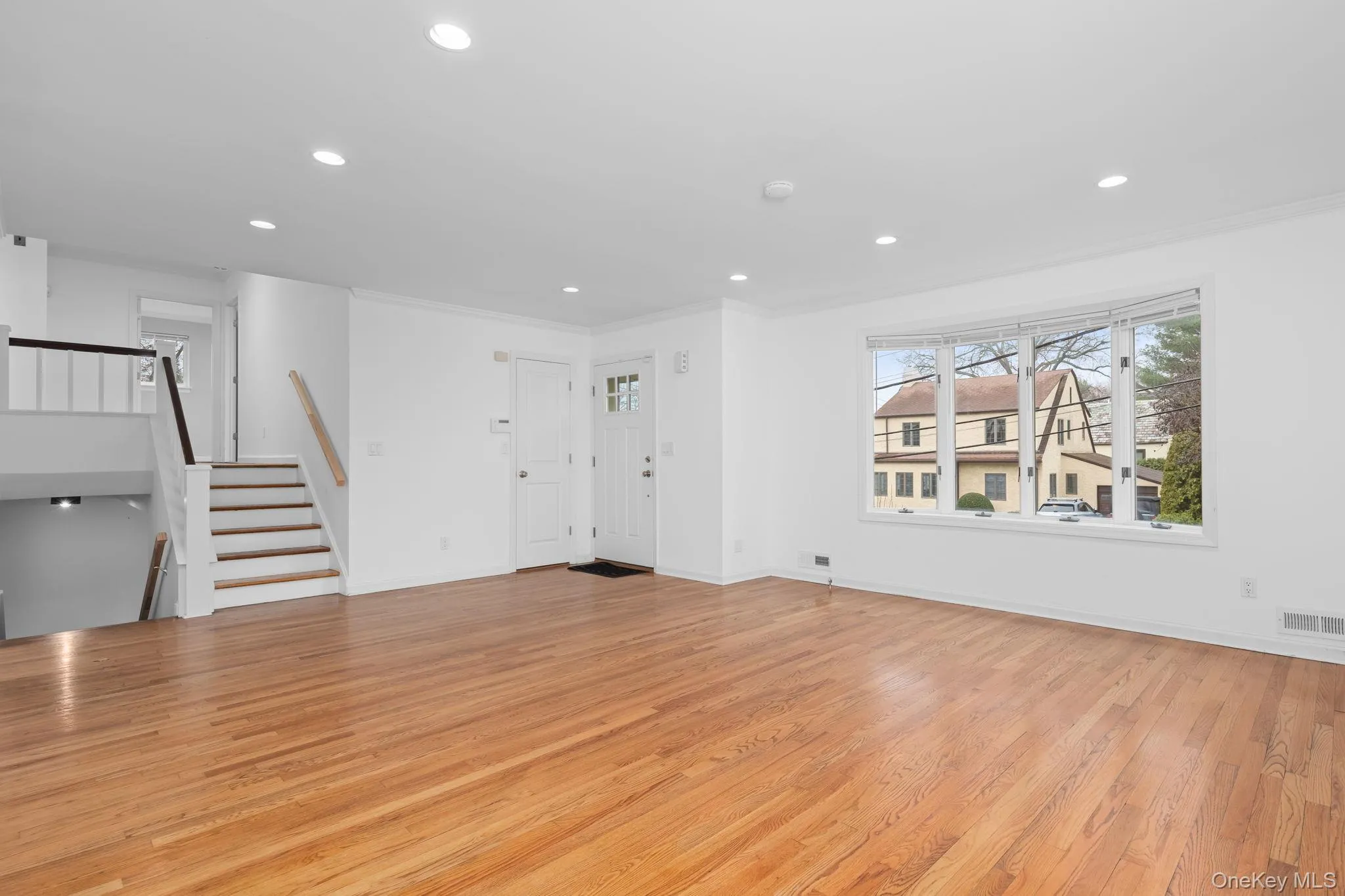 12 Chatham Road, New Rochelle, NY, 3 Bedrooms Bedrooms, 7 Rooms Rooms,2 BathroomsBathrooms,Residential,For Rent,Chatham,0,1059390 12 Chatham Road, New Rochelle, NY, 3 Bedrooms Bedrooms, 7 Rooms Rooms,2 BathroomsBathrooms,Residential,For Rent,Chatham,0,1059390