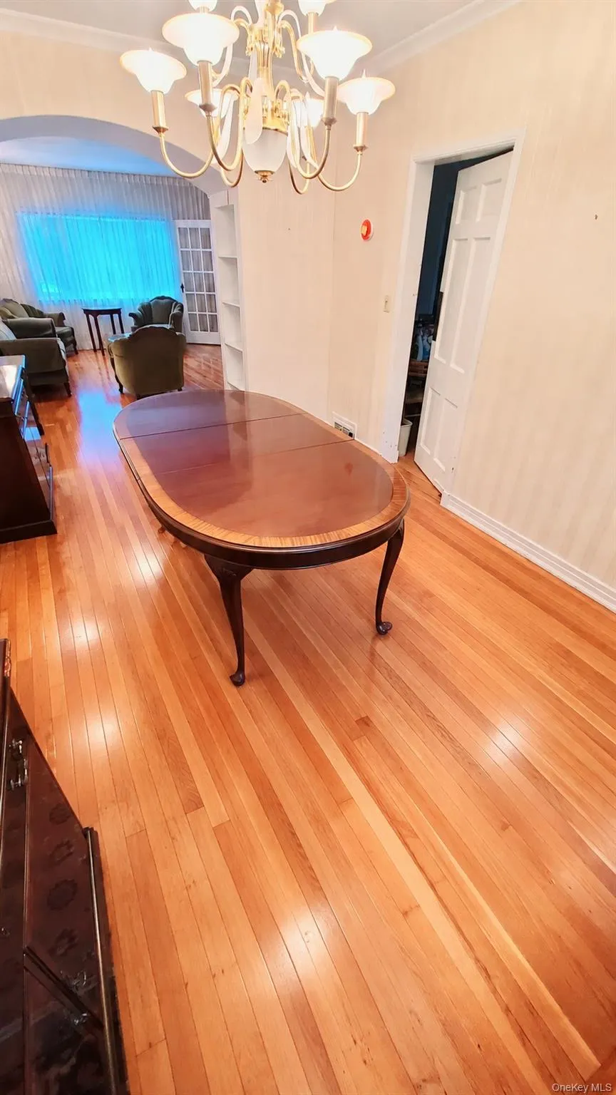 105-39 65th Road, New York, NY, 4 Bedrooms Bedrooms, 6 Rooms Rooms,2 BathroomsBathrooms,Residential Lease,For Rent,65th,0,1059394 105-39 65th Road, New York, NY, 4 Bedrooms Bedrooms, 6 Rooms Rooms,2 BathroomsBathrooms,Residential Lease,For Rent,65th,0,1059394