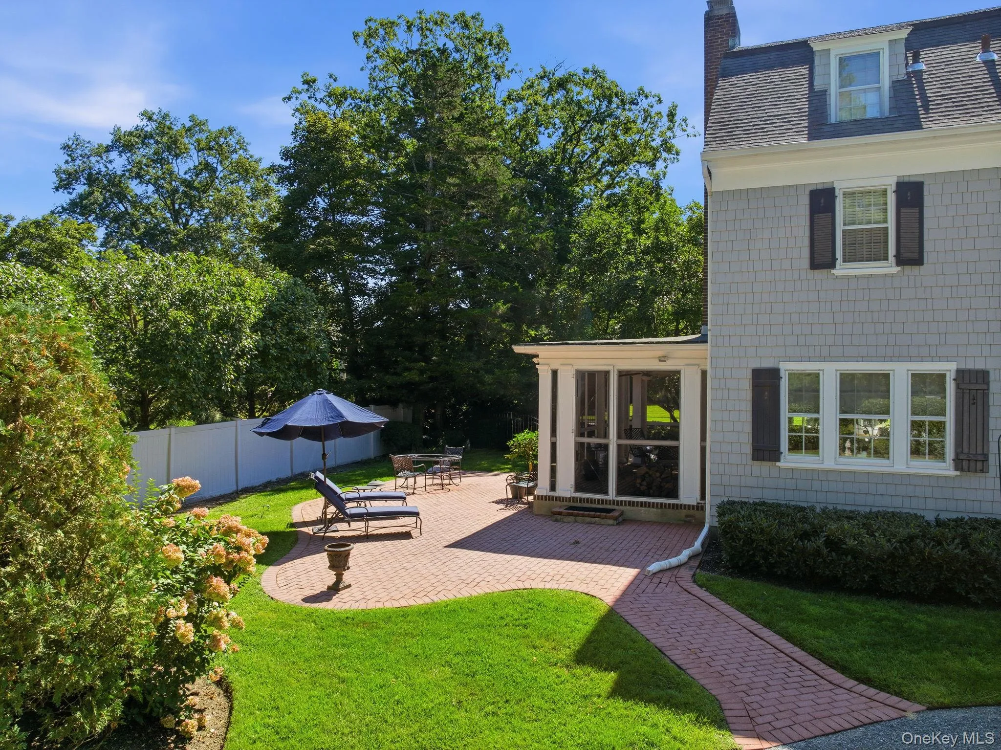 75 Dewey Street, Huntington, NY, 4 Bedrooms Bedrooms, 7 Rooms Rooms,3 BathroomsBathrooms,Residential,For Rent,Dewey,0,1059398 75 Dewey Street, Huntington, NY, 4 Bedrooms Bedrooms, 7 Rooms Rooms,3 BathroomsBathrooms,Residential,For Rent,Dewey,0,1059398