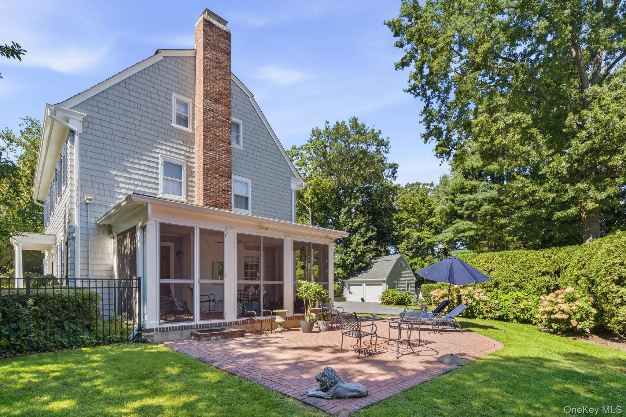 75 Dewey Street, Huntington, NY, 4 Bedrooms Bedrooms, 7 Rooms Rooms,3 BathroomsBathrooms,Residential,For Rent,Dewey,0,1059398 75 Dewey Street, Huntington, NY, 4 Bedrooms Bedrooms, 7 Rooms Rooms,3 BathroomsBathrooms,Residential,For Rent,Dewey,0,1059398