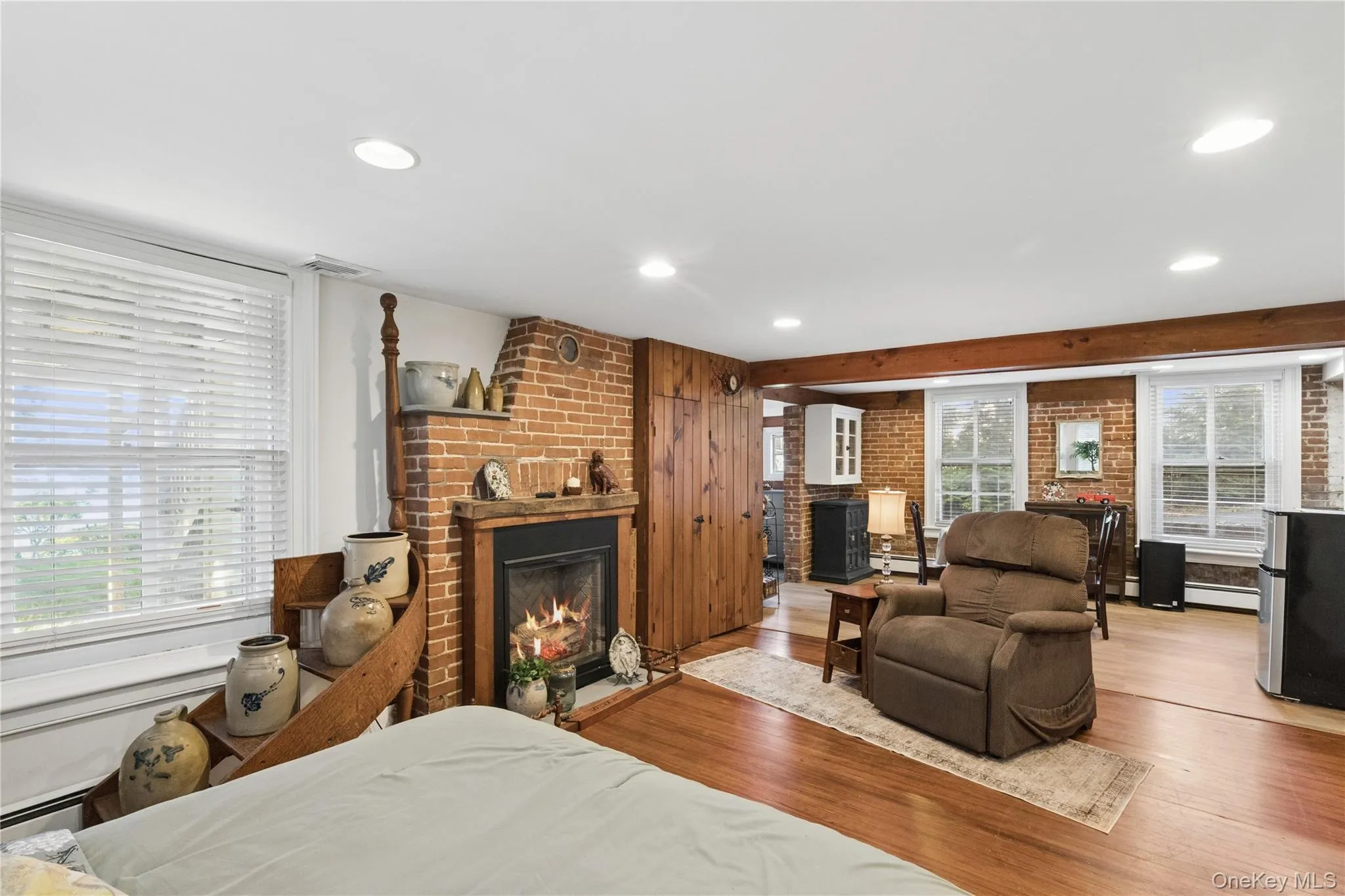 43 E Shore Road, Huntington, NY, 3 Bedrooms Bedrooms, 8 Rooms Rooms,4 BathroomsBathrooms,Residential,For Rent,E Shore,0,1059406 43 E Shore Road, Huntington, NY, 3 Bedrooms Bedrooms, 8 Rooms Rooms,4 BathroomsBathrooms,Residential,For Rent,E Shore,0,1059406