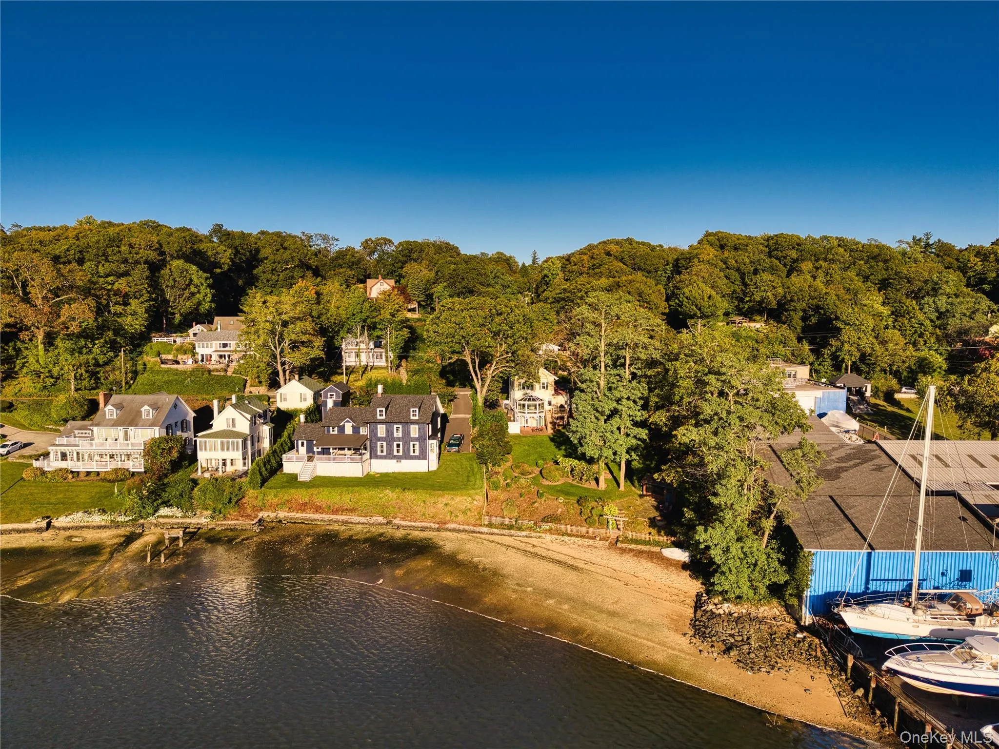 43 E Shore Road, Huntington, NY, 3 Bedrooms Bedrooms, 8 Rooms Rooms,4 BathroomsBathrooms,Residential,For Rent,E Shore,0,1059406 43 E Shore Road, Huntington, NY, 3 Bedrooms Bedrooms, 8 Rooms Rooms,4 BathroomsBathrooms,Residential,For Rent,E Shore,0,1059406
