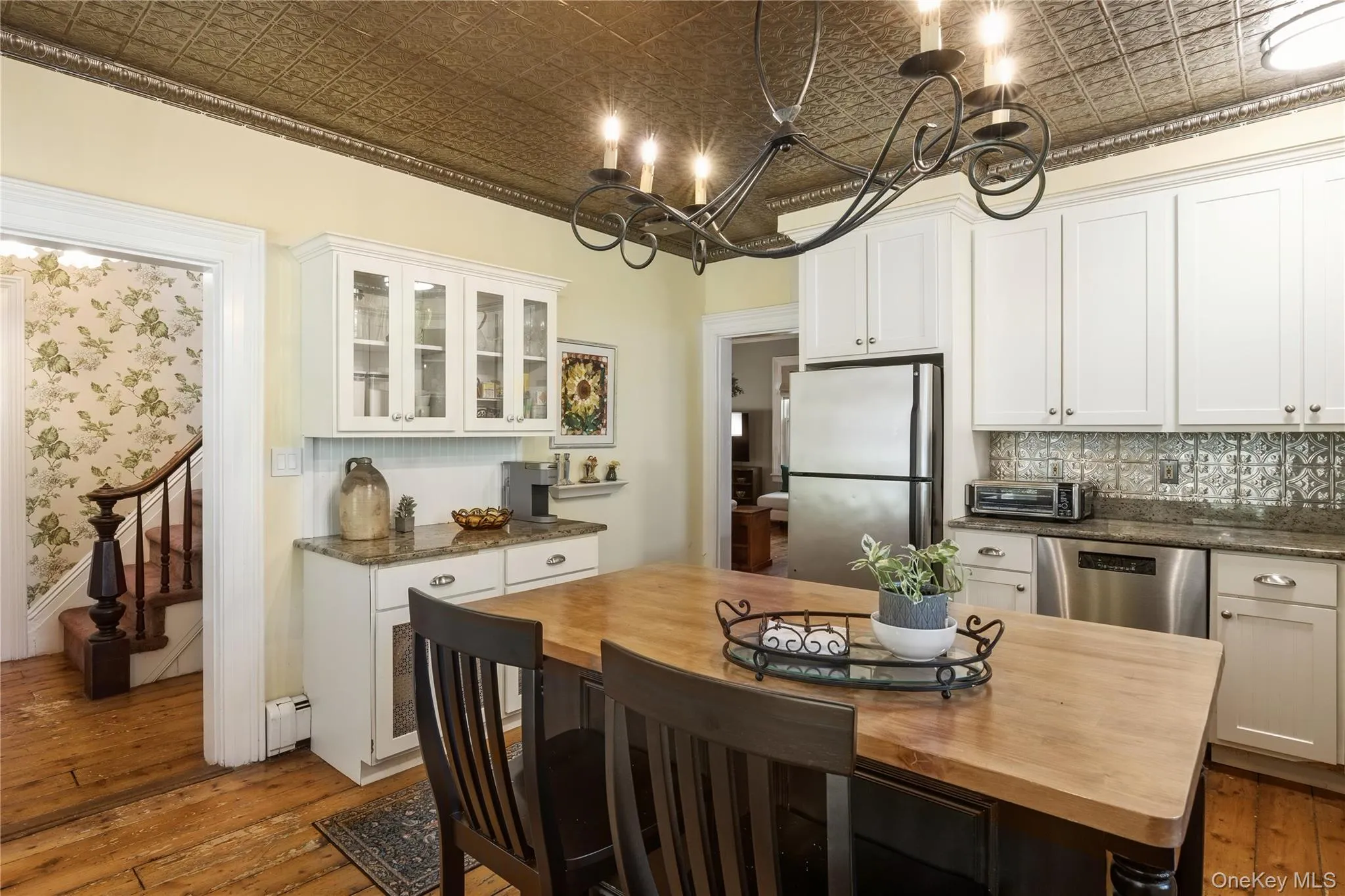 43 E Shore Road, Huntington, NY, 3 Bedrooms Bedrooms, 8 Rooms Rooms,4 BathroomsBathrooms,Residential,For Rent,E Shore,0,1059406 43 E Shore Road, Huntington, NY, 3 Bedrooms Bedrooms, 8 Rooms Rooms,4 BathroomsBathrooms,Residential,For Rent,E Shore,0,1059406