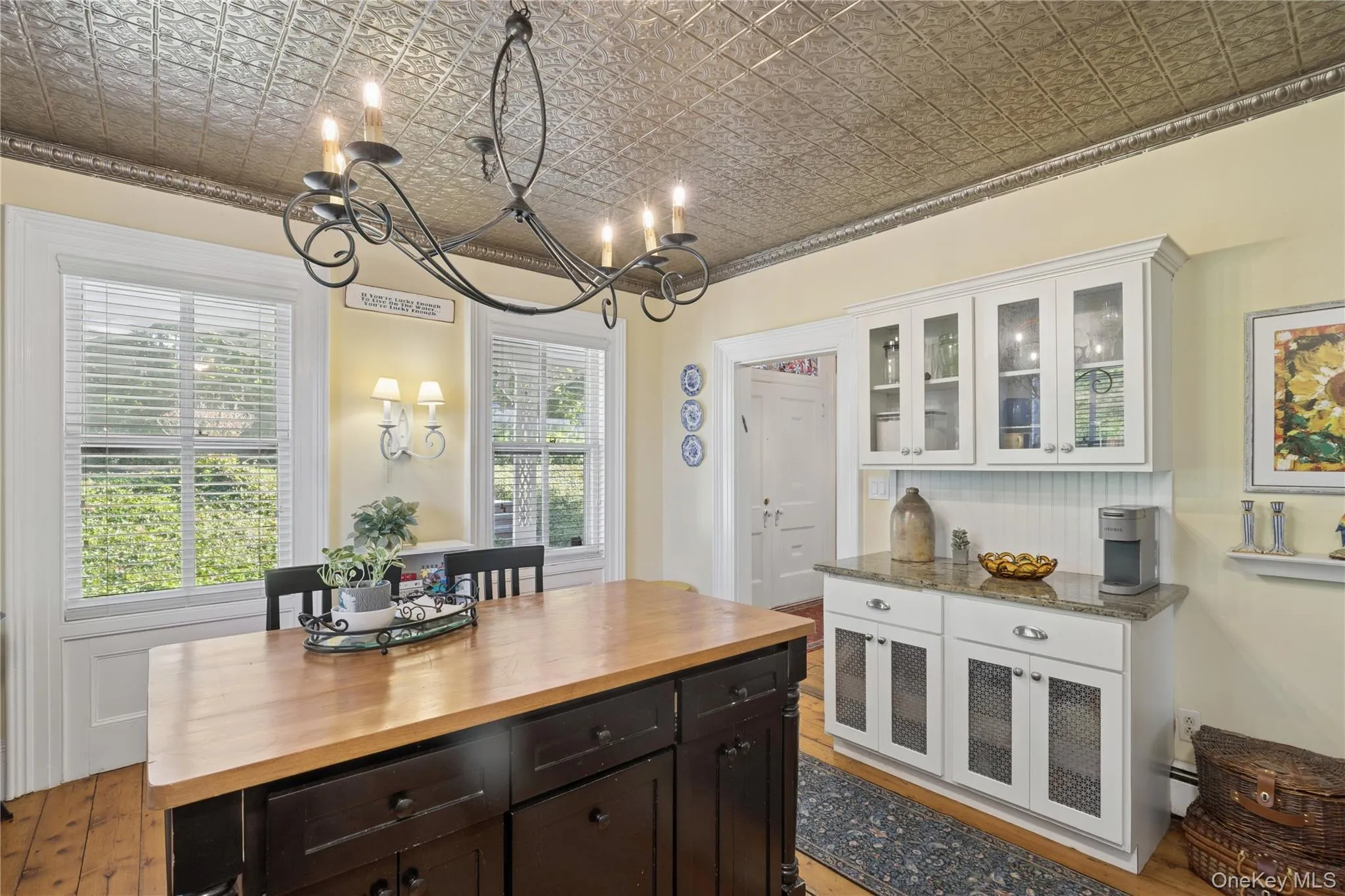 43 E Shore Road, Huntington, NY, 3 Bedrooms Bedrooms, 8 Rooms Rooms,4 BathroomsBathrooms,Residential,For Rent,E Shore,0,1059406 43 E Shore Road, Huntington, NY, 3 Bedrooms Bedrooms, 8 Rooms Rooms,4 BathroomsBathrooms,Residential,For Rent,E Shore,0,1059406