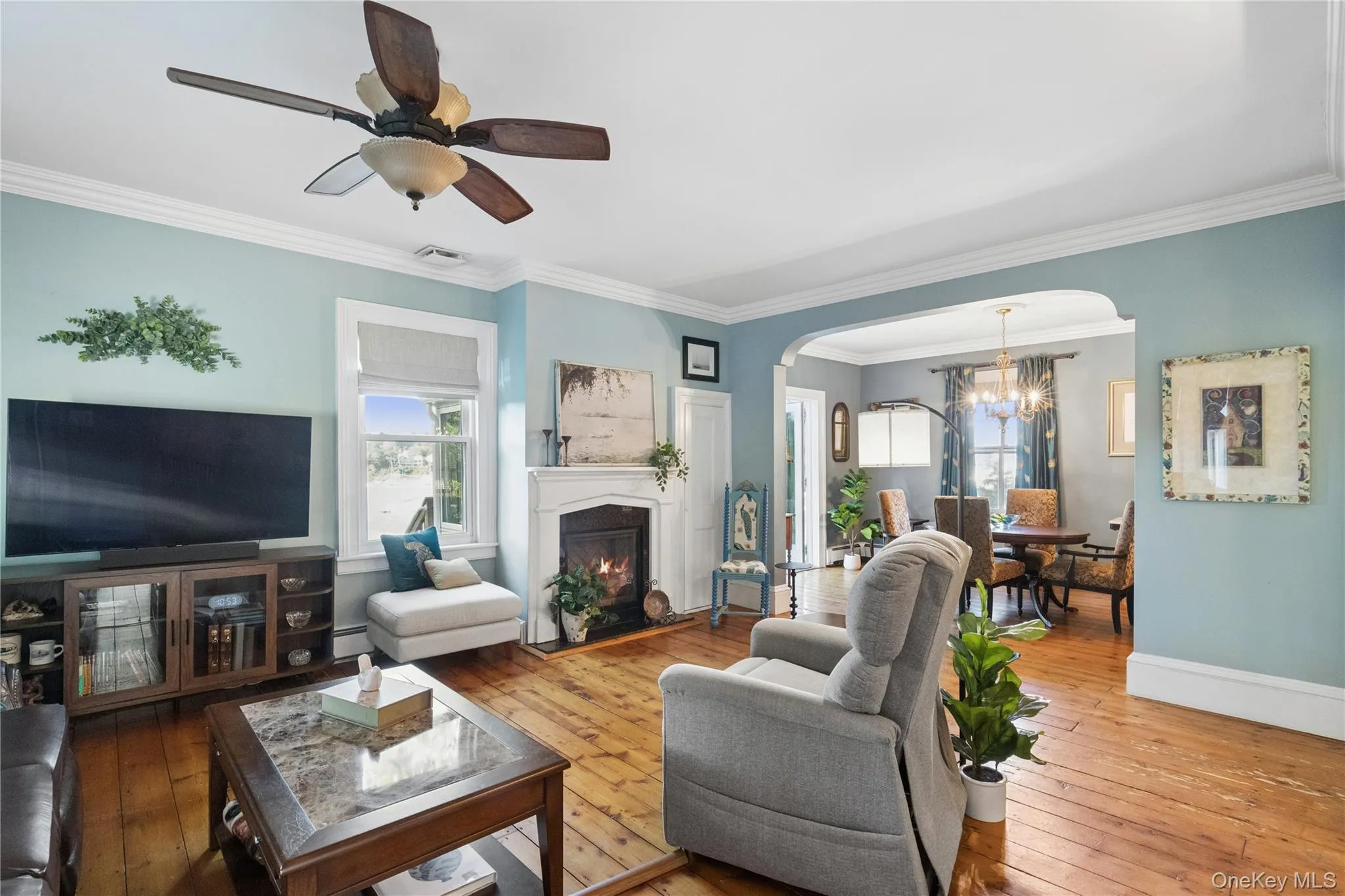 43 E Shore Road, Huntington, NY, 3 Bedrooms Bedrooms, 8 Rooms Rooms,4 BathroomsBathrooms,Residential,For Rent,E Shore,0,1059406 43 E Shore Road, Huntington, NY, 3 Bedrooms Bedrooms, 8 Rooms Rooms,4 BathroomsBathrooms,Residential,For Rent,E Shore,0,1059406
