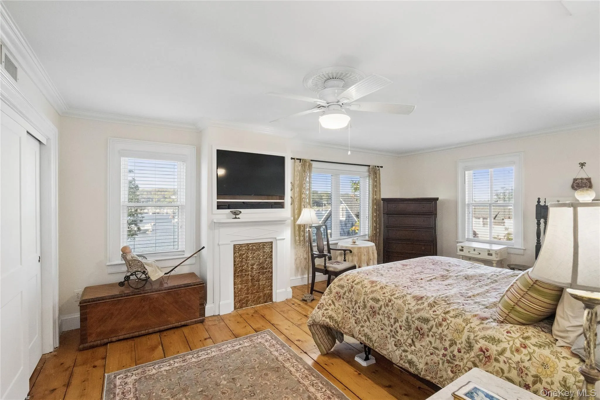 43 E Shore Road, Huntington, NY, 3 Bedrooms Bedrooms, 8 Rooms Rooms,4 BathroomsBathrooms,Residential,For Rent,E Shore,0,1059406 43 E Shore Road, Huntington, NY, 3 Bedrooms Bedrooms, 8 Rooms Rooms,4 BathroomsBathrooms,Residential,For Rent,E Shore,0,1059406