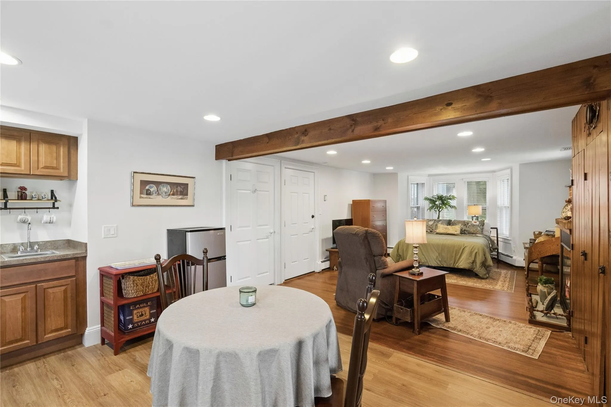 43 E Shore Road, Huntington, NY, 3 Bedrooms Bedrooms, 8 Rooms Rooms,4 BathroomsBathrooms,Residential,For Rent,E Shore,0,1059406 43 E Shore Road, Huntington, NY, 3 Bedrooms Bedrooms, 8 Rooms Rooms,4 BathroomsBathrooms,Residential,For Rent,E Shore,0,1059406
