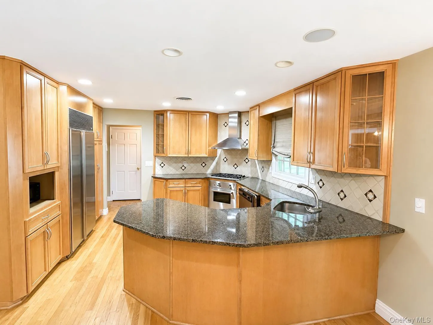 26 Beaumont Drive, Clarkstown, NY, 5 Bedrooms Bedrooms, 10 Rooms Rooms,2 BathroomsBathrooms,Residential,For Rent,Beaumont,0,1059409 26 Beaumont Drive, Clarkstown, NY, 5 Bedrooms Bedrooms, 10 Rooms Rooms,2 BathroomsBathrooms,Residential,For Rent,Beaumont,0,1059409
