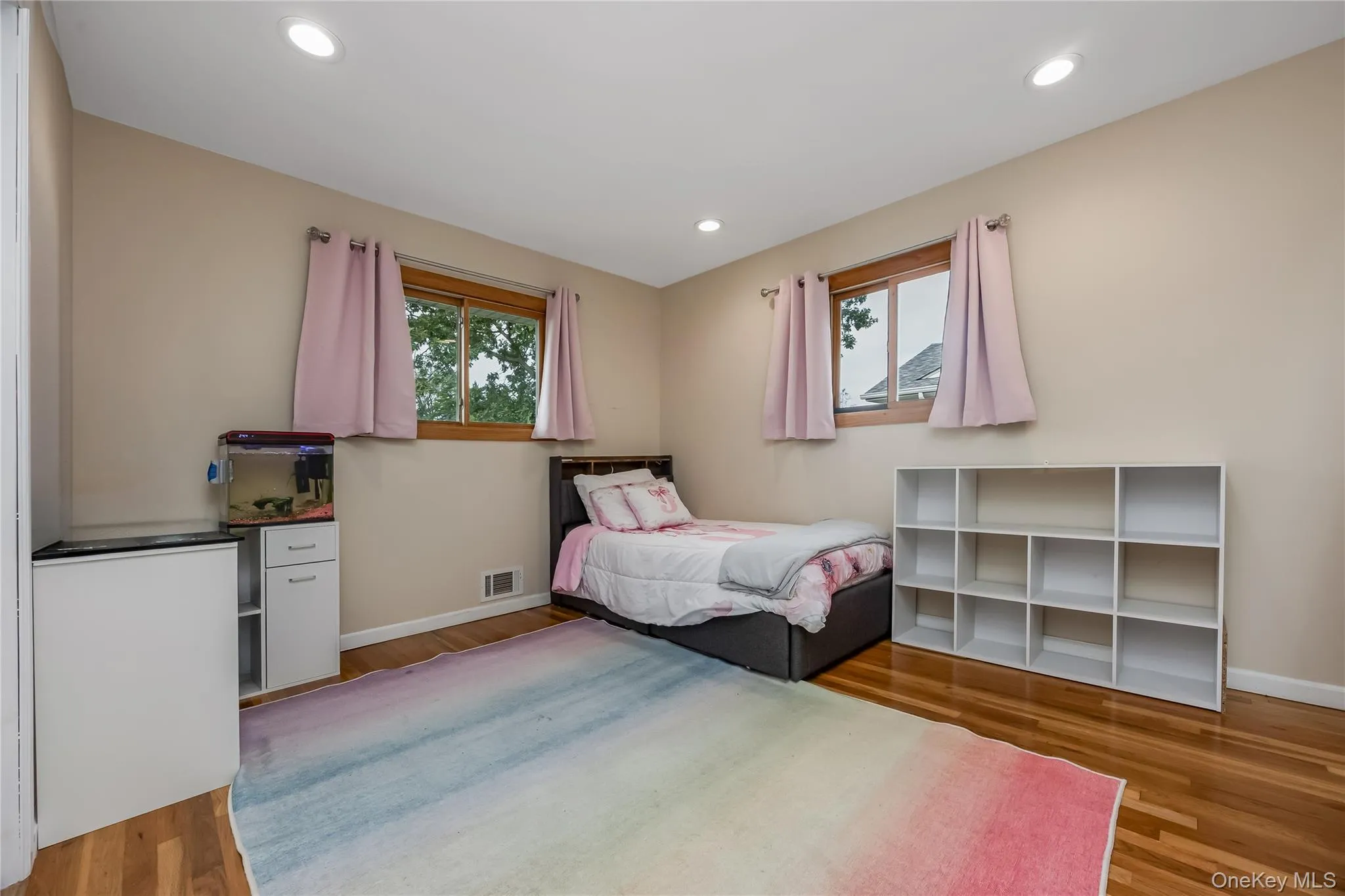 31 Sterling Lane, Smithtown, NY, 4 Bedrooms Bedrooms, 9 Rooms Rooms,2 BathroomsBathrooms,Residential,For Rent,Sterling,0,1059410 31 Sterling Lane, Smithtown, NY, 4 Bedrooms Bedrooms, 9 Rooms Rooms,2 BathroomsBathrooms,Residential,For Rent,Sterling,0,1059410