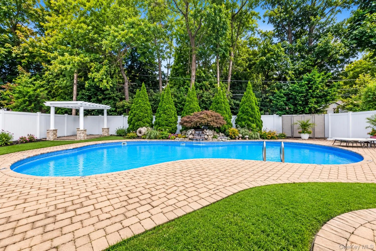 31 Sterling Lane, Smithtown, NY, 4 Bedrooms Bedrooms, 9 Rooms Rooms,2 BathroomsBathrooms,Residential,For Rent,Sterling,0,1059410 31 Sterling Lane, Smithtown, NY, 4 Bedrooms Bedrooms, 9 Rooms Rooms,2 BathroomsBathrooms,Residential,For Rent,Sterling,0,1059410