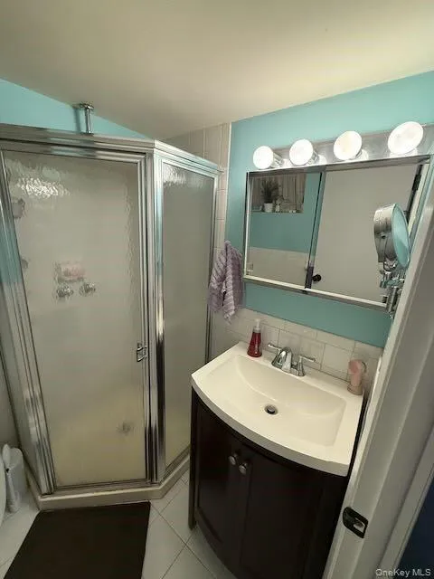 6414 83rd Place, New York, NY, 3 Bedrooms Bedrooms, 7 Rooms Rooms,2 BathroomsBathrooms,Residential,For Rent,83rd,0,1059411 6414 83rd Place, New York, NY, 3 Bedrooms Bedrooms, 7 Rooms Rooms,2 BathroomsBathrooms,Residential,For Rent,83rd,0,1059411