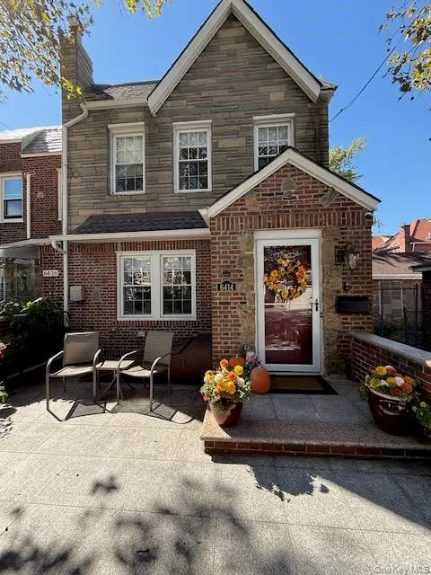 6414 83rd Place, New York, NY, 3 Bedrooms Bedrooms, 7 Rooms Rooms,2 BathroomsBathrooms,Residential,For Rent,83rd,0,1059411 6414 83rd Place, New York, NY, 3 Bedrooms Bedrooms, 7 Rooms Rooms,2 BathroomsBathrooms,Residential,For Rent,83rd,0,1059411
