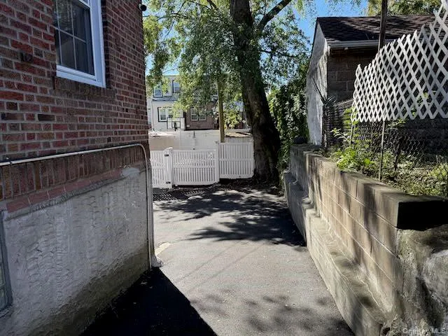 6414 83rd Place, New York, NY, 3 Bedrooms Bedrooms, 7 Rooms Rooms,2 BathroomsBathrooms,Residential,For Rent,83rd,0,1059411 6414 83rd Place, New York, NY, 3 Bedrooms Bedrooms, 7 Rooms Rooms,2 BathroomsBathrooms,Residential,For Rent,83rd,0,1059411