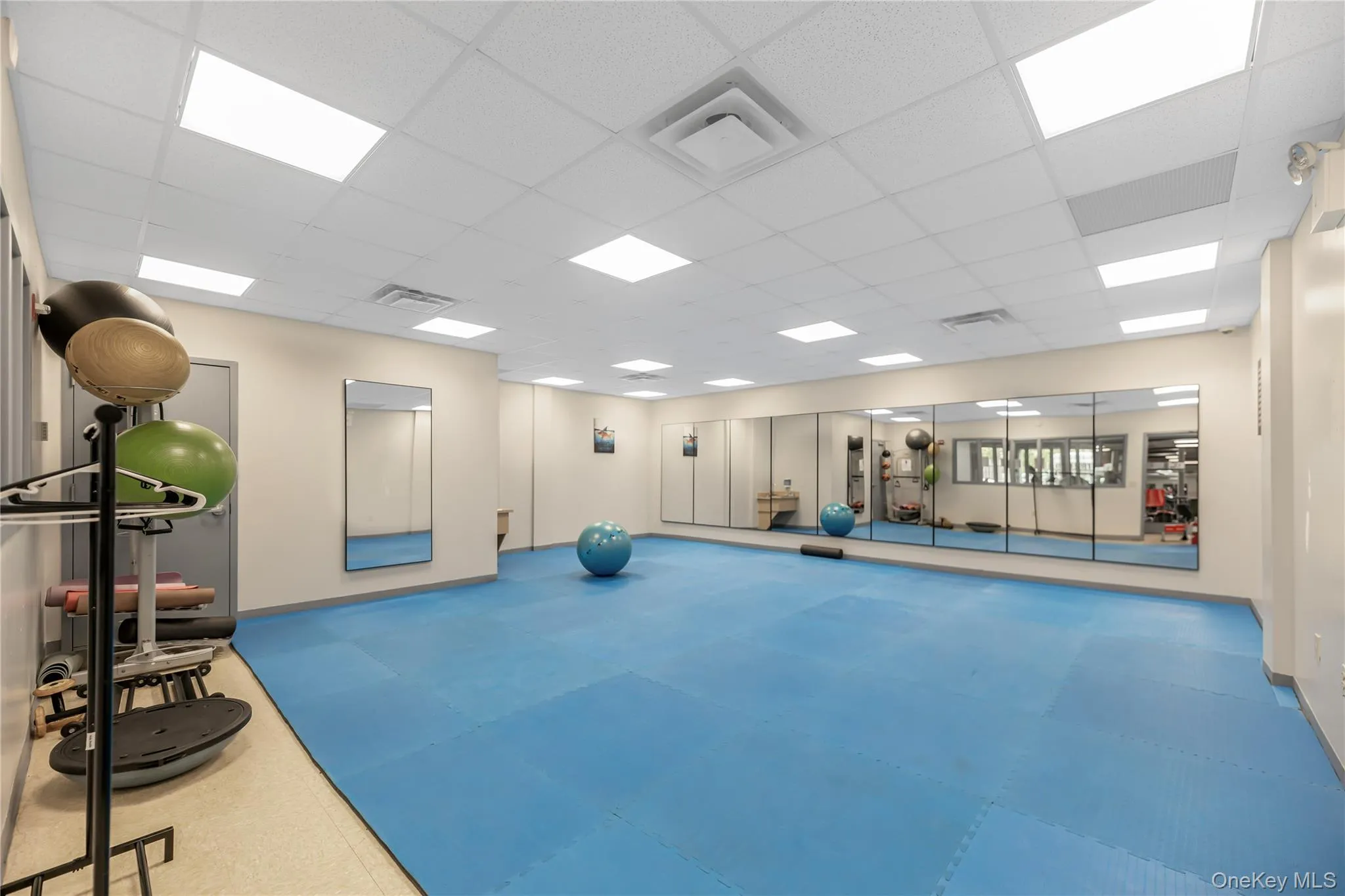 207 Sunset Boulevard, New York, NY, 3 Bedrooms Bedrooms, 9 Rooms Rooms,2 BathroomsBathrooms,Residential,For Rent,Sunset,0,1059414 207 Sunset Boulevard, New York, NY, 3 Bedrooms Bedrooms, 9 Rooms Rooms,2 BathroomsBathrooms,Residential,For Rent,Sunset,0,1059414