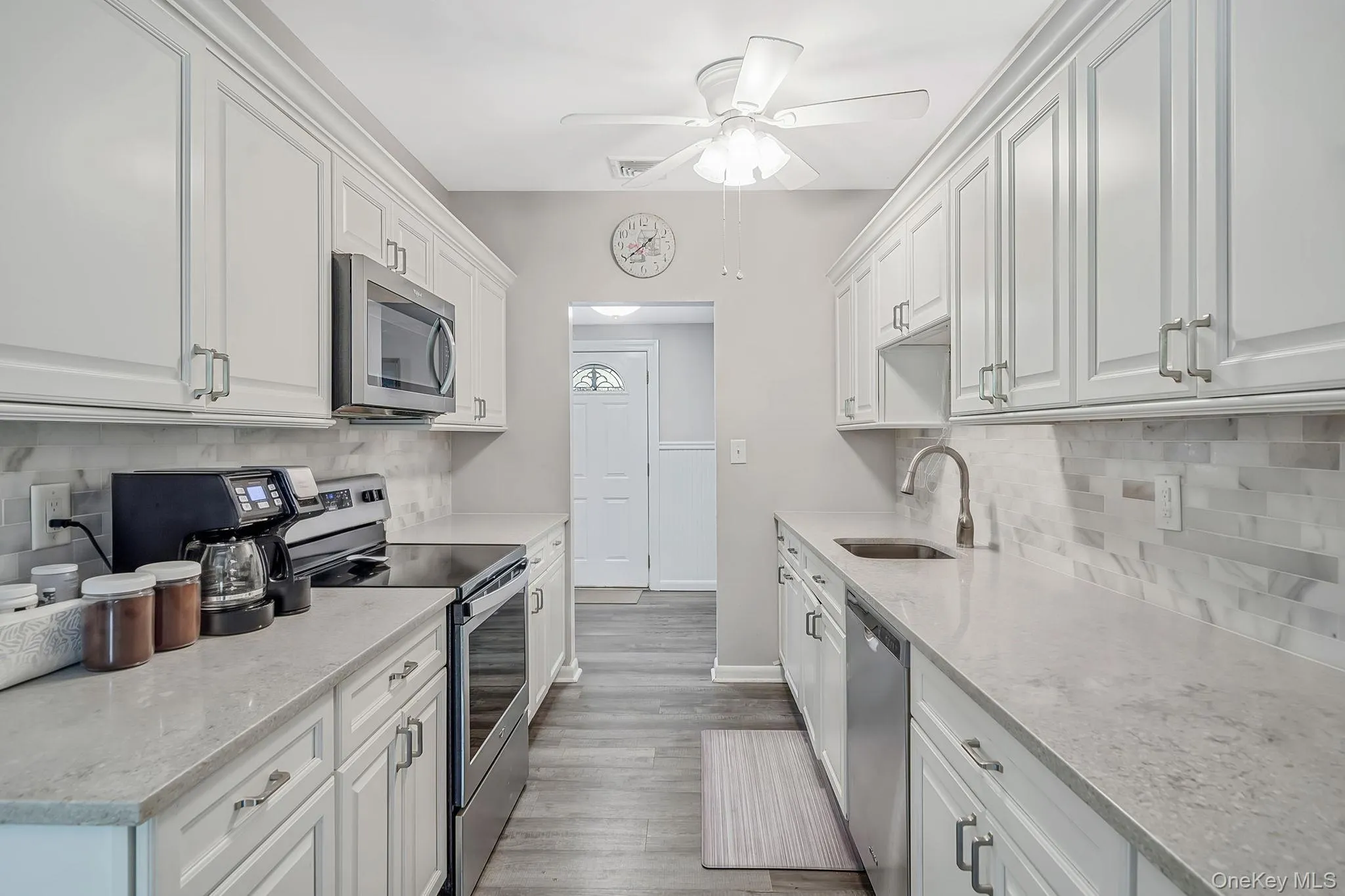 5 Allegheny Drive, Brookhaven, NY, 4 Bedrooms Bedrooms, 7 Rooms Rooms,1 BathroomBathrooms,Residential,For Rent,Allegheny,0,1059416 5 Allegheny Drive, Brookhaven, NY, 4 Bedrooms Bedrooms, 7 Rooms Rooms,1 BathroomBathrooms,Residential,For Rent,Allegheny,0,1059416