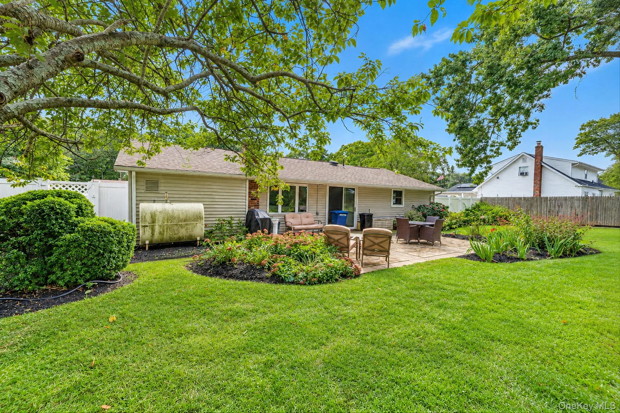 5 Allegheny Drive, Brookhaven, NY, 4 Bedrooms Bedrooms, 7 Rooms Rooms,1 BathroomBathrooms,Residential,For Rent,Allegheny,0,1059416 5 Allegheny Drive, Brookhaven, NY, 4 Bedrooms Bedrooms, 7 Rooms Rooms,1 BathroomBathrooms,Residential,For Rent,Allegheny,0,1059416