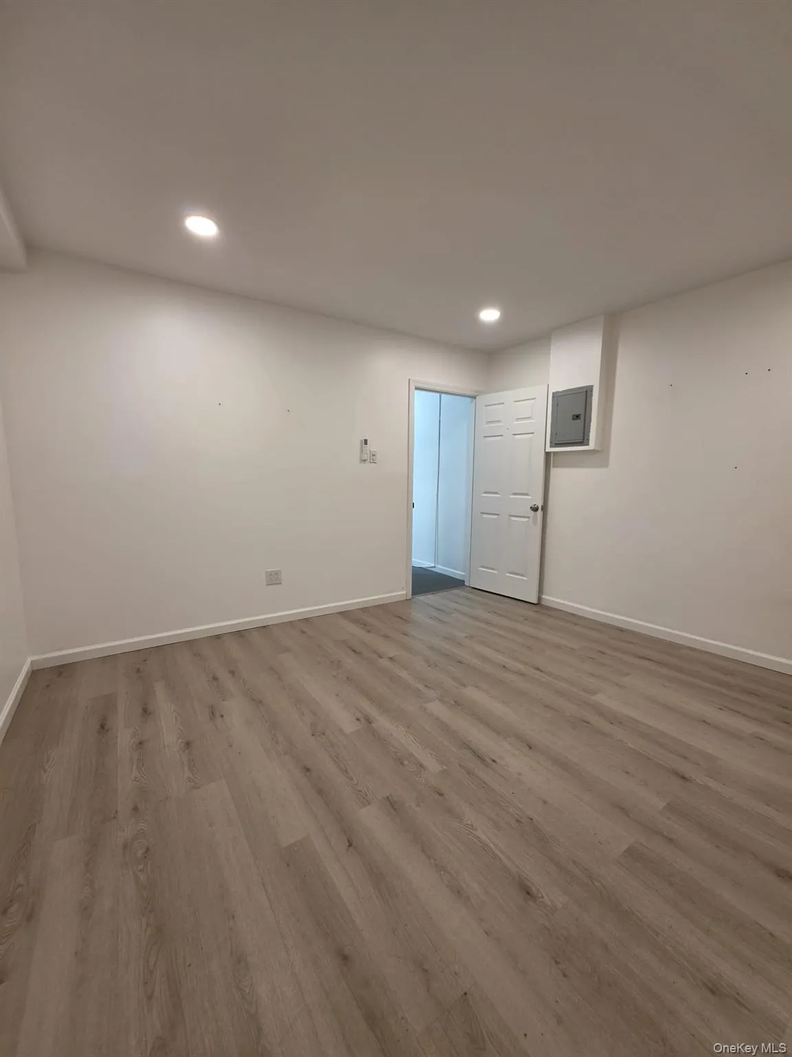 5904 Riverdale Avenue, New York, NY, ,Commercial Lease,For Rent,Riverdale,0,1059433 5904 Riverdale Avenue, New York, NY, ,Commercial Lease,For Rent,Riverdale,0,1059433