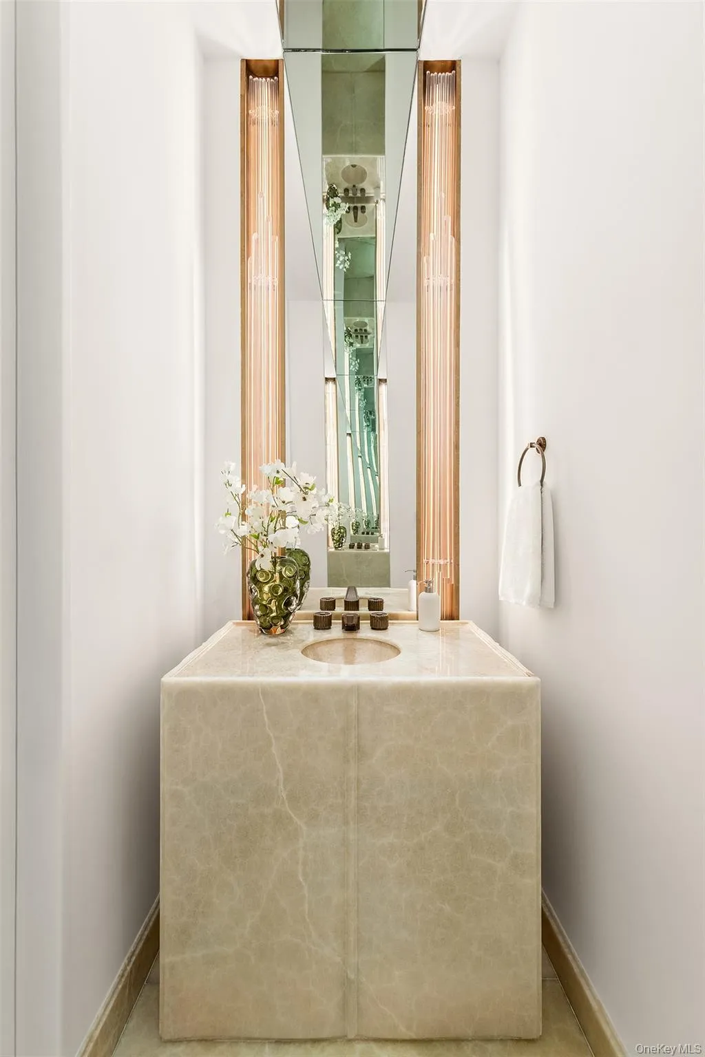 111 57th Street, New York, NY, 3 Bedrooms Bedrooms, 7 Rooms Rooms,3 BathroomsBathrooms,Residential Lease,For Rent,57th,0,1059435 111 57th Street, New York, NY, 3 Bedrooms Bedrooms, 7 Rooms Rooms,3 BathroomsBathrooms,Residential Lease,For Rent,57th,0,1059435