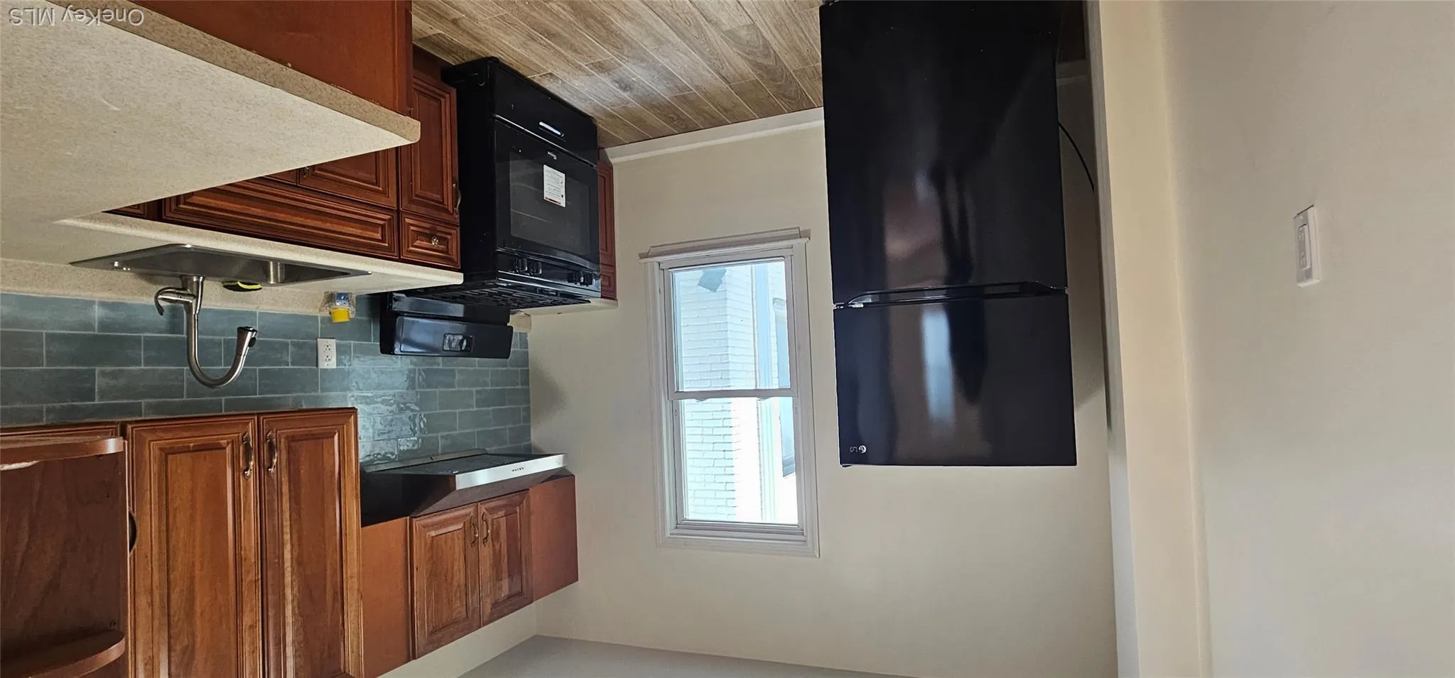 1414 Avenue H, New York, NY, 3 Bedroom Bedrooms, 6 Room Rooms,1 BathroomBathrooms,Residential Lease,For Rent,Avenue H,0,1059436 1414 Avenue H, New York, NY, 3 Bedroom Bedrooms, 6 Room Rooms,1 BathroomBathrooms,Residential Lease,For Rent,Avenue H,0,1059436