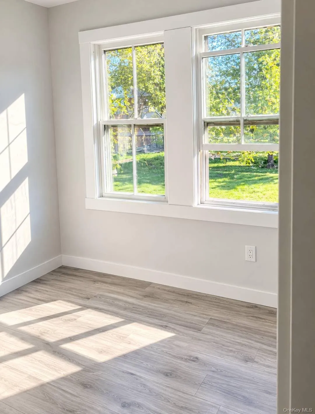 5 Highland Avenue, Thompson, NY, 3 Bedrooms Bedrooms, 5 Rooms Rooms,2 BathroomsBathrooms,Residential,For Rent,Highland,0,1059446 5 Highland Avenue, Thompson, NY, 3 Bedrooms Bedrooms, 5 Rooms Rooms,2 BathroomsBathrooms,Residential,For Rent,Highland,0,1059446