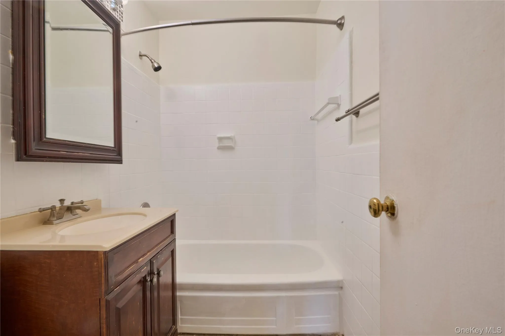 355 Bronx River Rd Bronx River Road, Yonkers, NY, 2 Bedrooms Bedrooms, 4 Rooms Rooms,2 BathroomsBathrooms,Residential,For Rent,Bronx River Road,0,1059453 355 Bronx River Rd Bronx River Road, Yonkers, NY, 2 Bedrooms Bedrooms, 4 Rooms Rooms,2 BathroomsBathrooms,Residential,For Rent,Bronx River Road,0,1059453