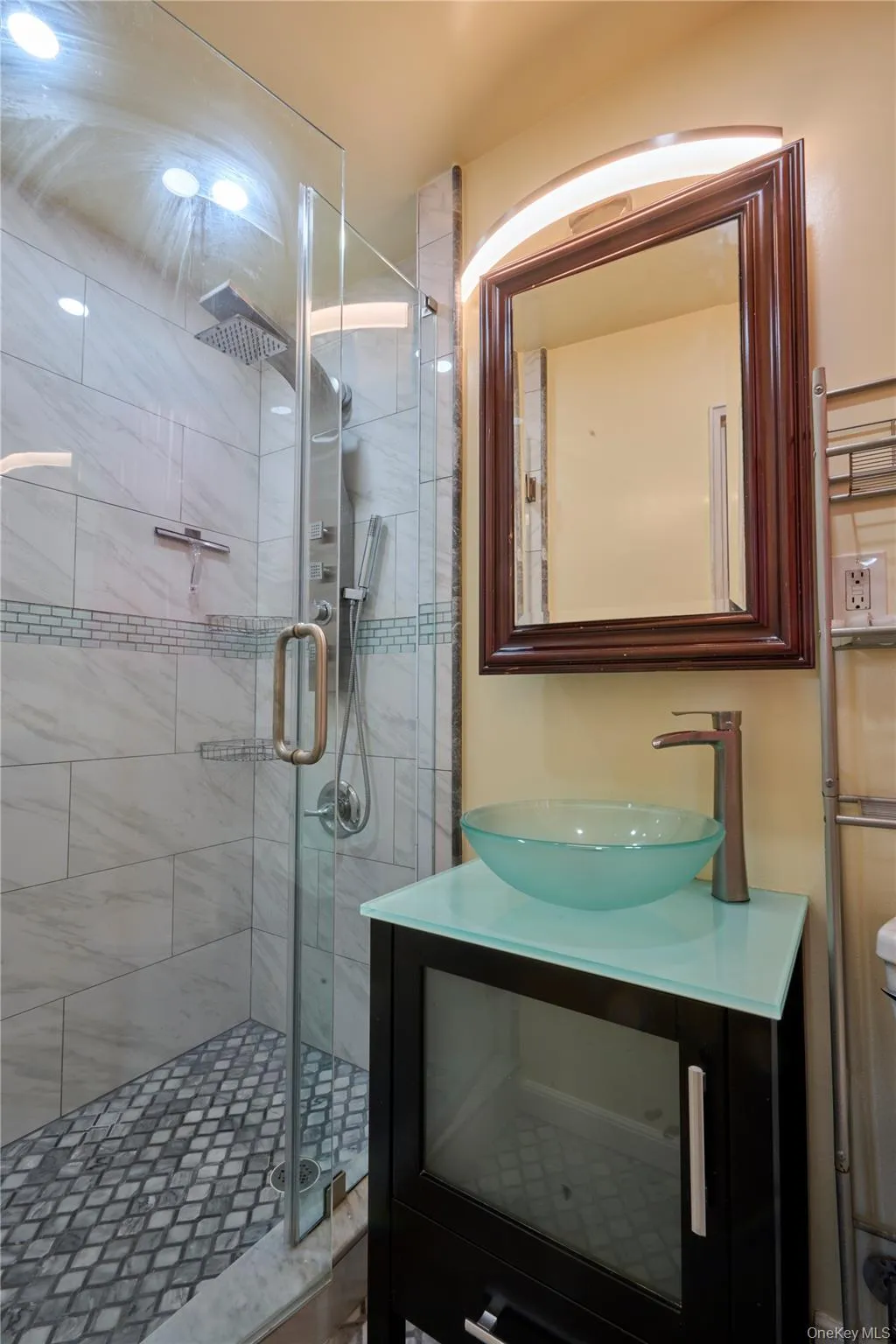 355 Bronx River Rd Bronx River Road, Yonkers, NY, 2 Bedrooms Bedrooms, 4 Rooms Rooms,2 BathroomsBathrooms,Residential,For Rent,Bronx River Road,0,1059453 355 Bronx River Rd Bronx River Road, Yonkers, NY, 2 Bedrooms Bedrooms, 4 Rooms Rooms,2 BathroomsBathrooms,Residential,For Rent,Bronx River Road,0,1059453