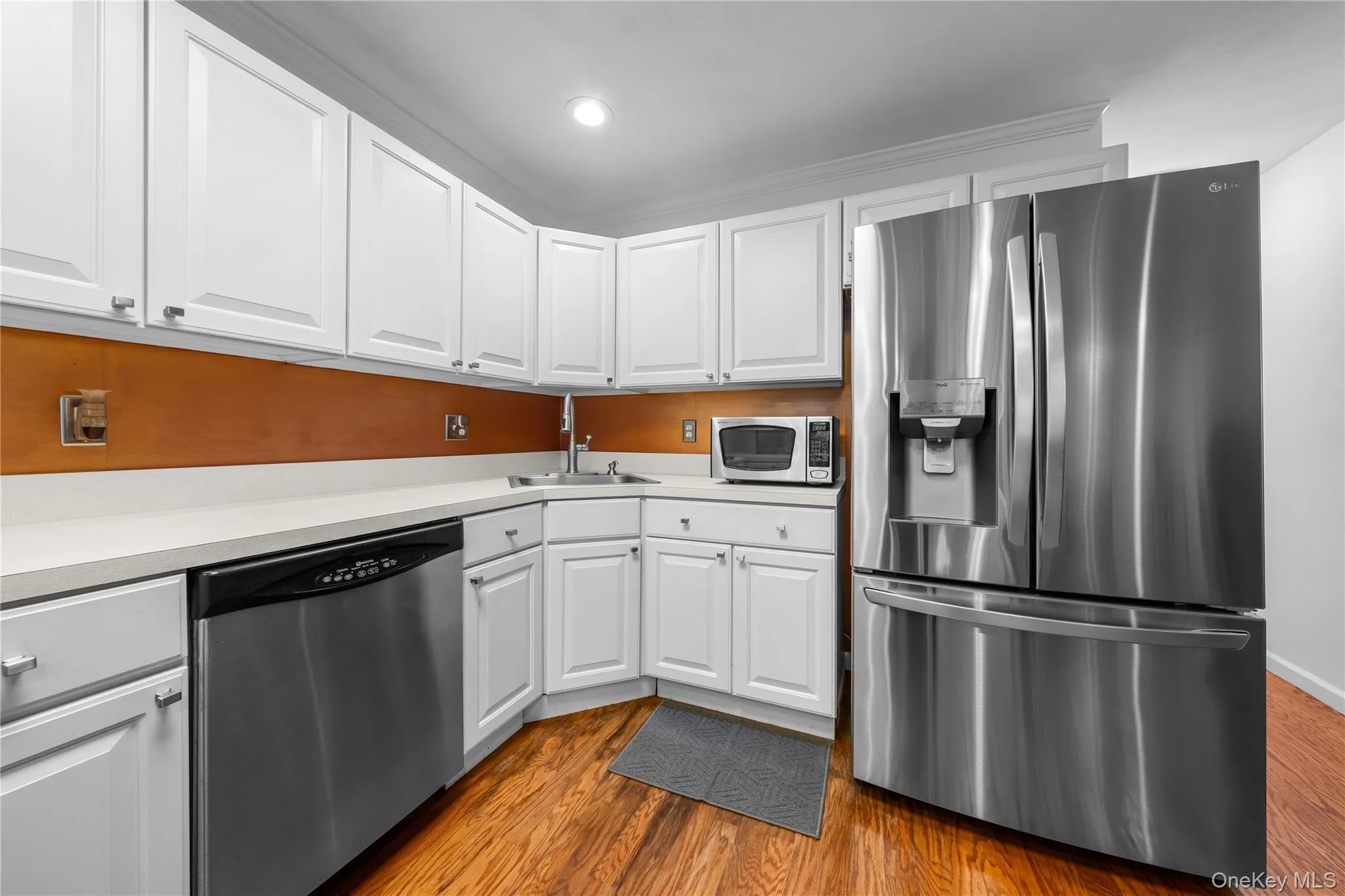 3 Victorian Lane, Brookhaven, NY, 2 Bedrooms Bedrooms, 4 Rooms Rooms,1 BathroomBathrooms,Residential,For Rent,Victorian,0,1059458 3 Victorian Lane, Brookhaven, NY, 2 Bedrooms Bedrooms, 4 Rooms Rooms,1 BathroomBathrooms,Residential,For Rent,Victorian,0,1059458